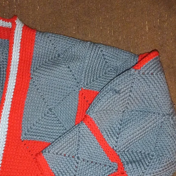 Woman's Vintage Sweater - Picture 7 of 7